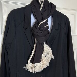 Elegant Black and Cream Scarf